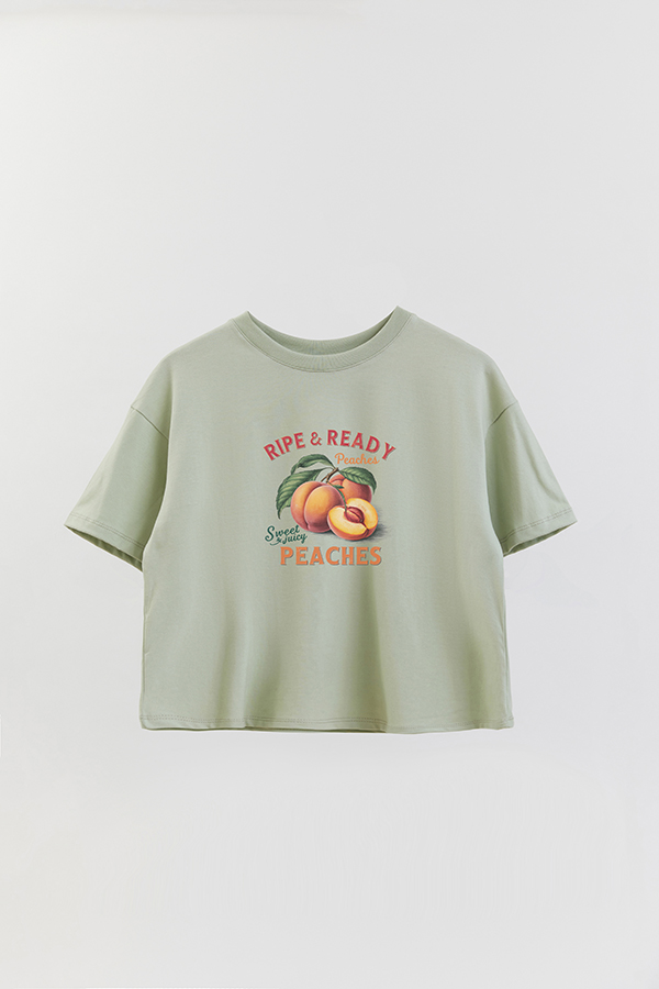 REMERA CROP ESTAMPADA HARVEST RIPE READY PEACHES