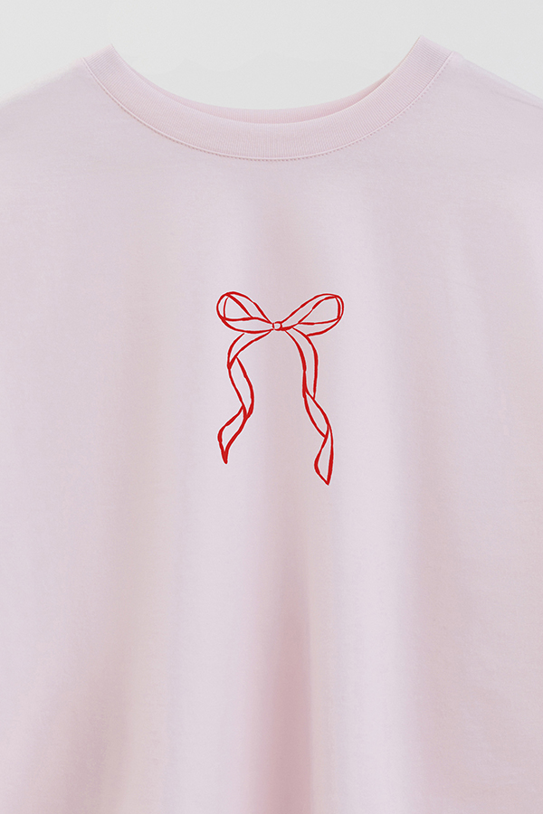 REMERA CROP ESTAMPADA VALENTINE BOW 2