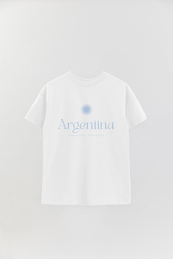 REMERA OVER ESTAMPADA ARG PV NEUQUÉN