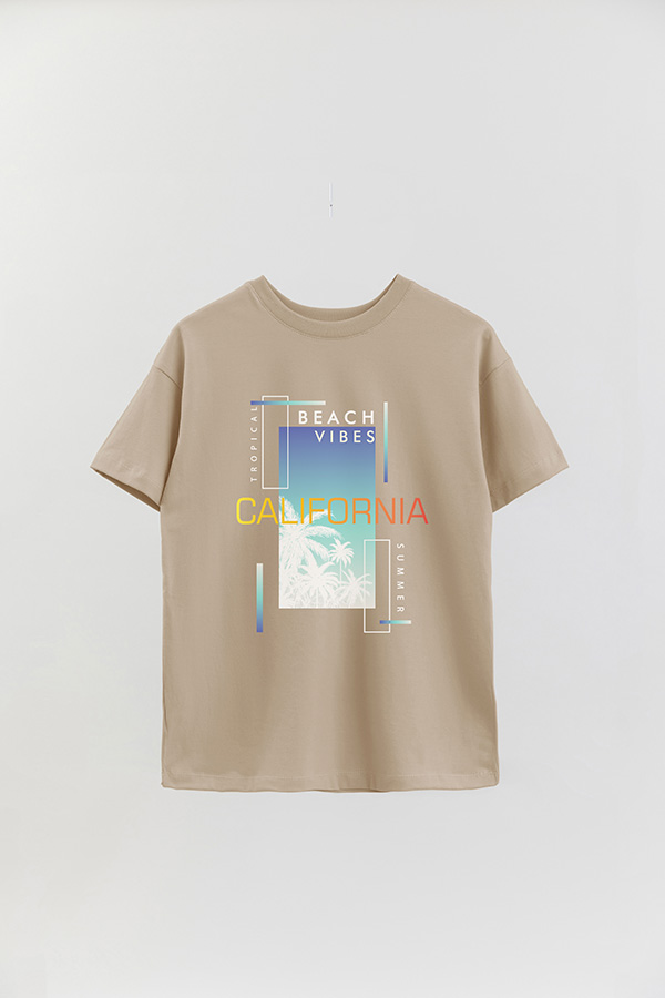 REMERA OVER ESTAMPADA CALIFORNIA BEACH VIBES