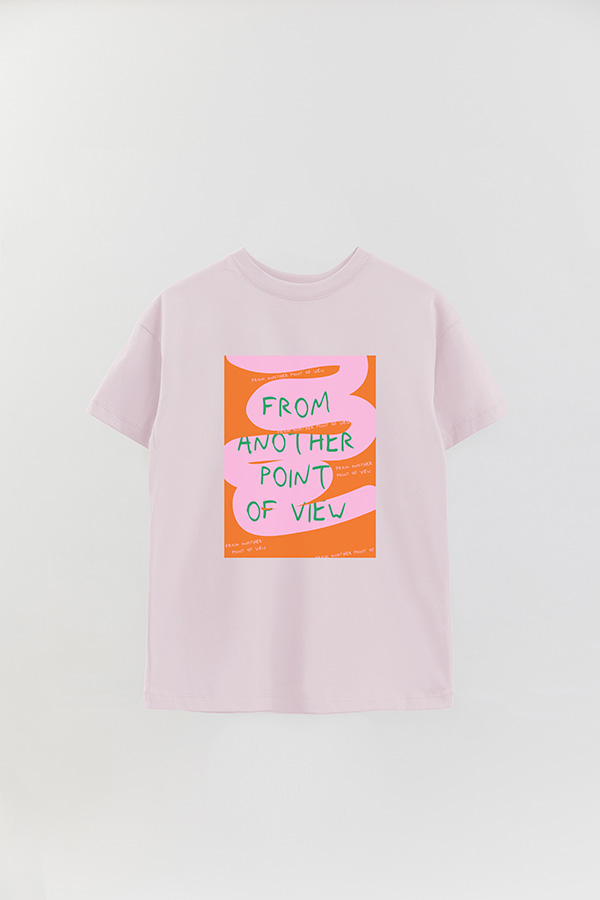 REMERA OVER ESTAMPADA ART FROM ANOTHER POINT OF VIEW