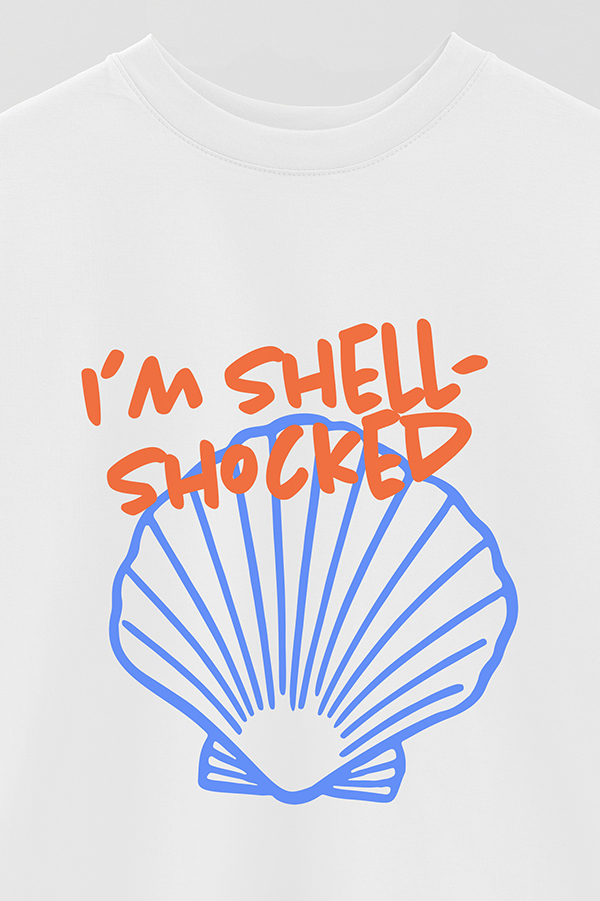 REMERA OVER ESTAMPADA I'M SHELL SHOCKED
