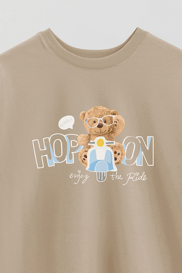 REMERA OVER ESTAMPADA UNISEX TEDDY HOP ON