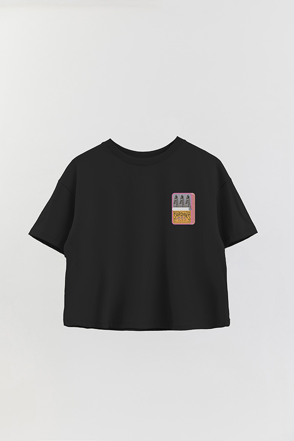 REMERA CROP FB ESTAMPADA SARDINES IN OLIVE OIL