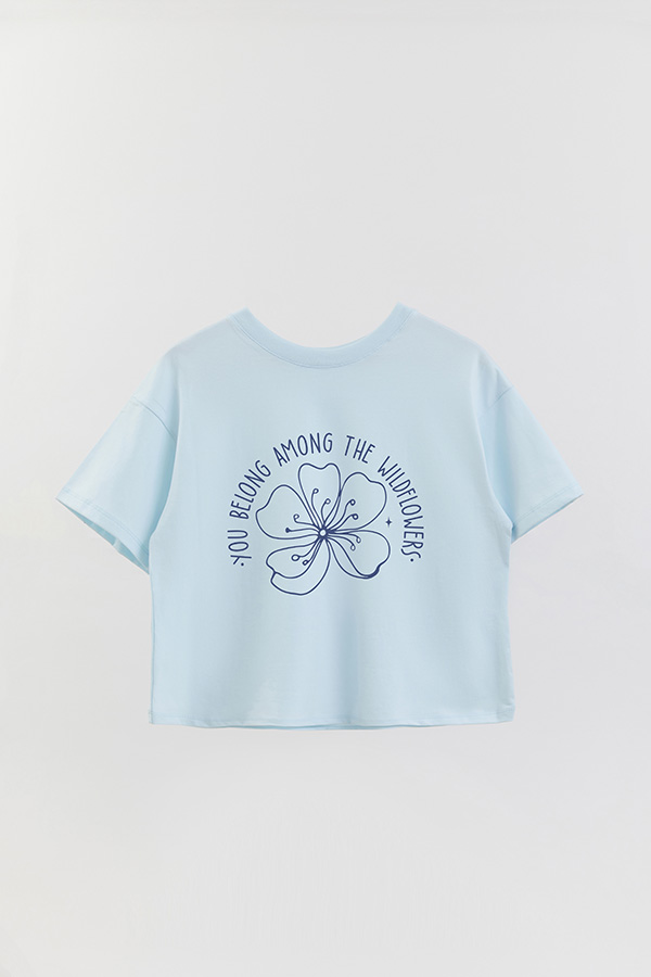 REMERA CROP ESTAMPADA BL YOU BELONG AMONG
