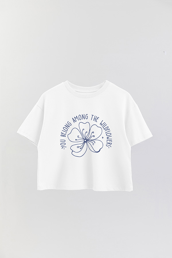 REMERA CROP ESTAMPADA BL YOU BELONG AMONG