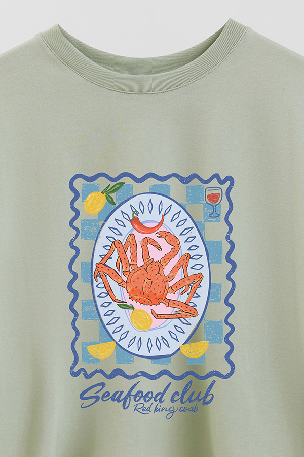 REMERA CROP ESTAMPADA SF SEAFOOD CLUB