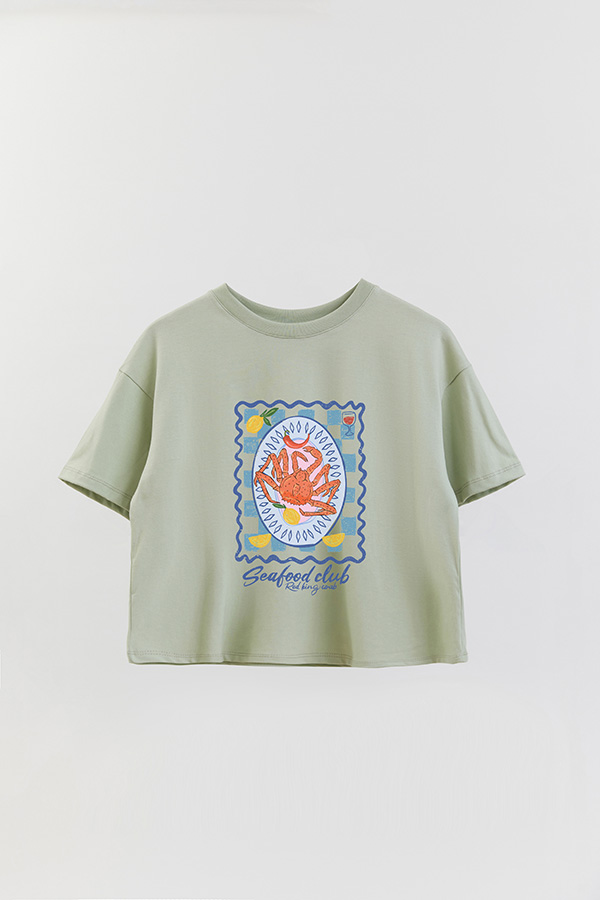 REMERA CROP ESTAMPADA SF SEAFOOD CLUB