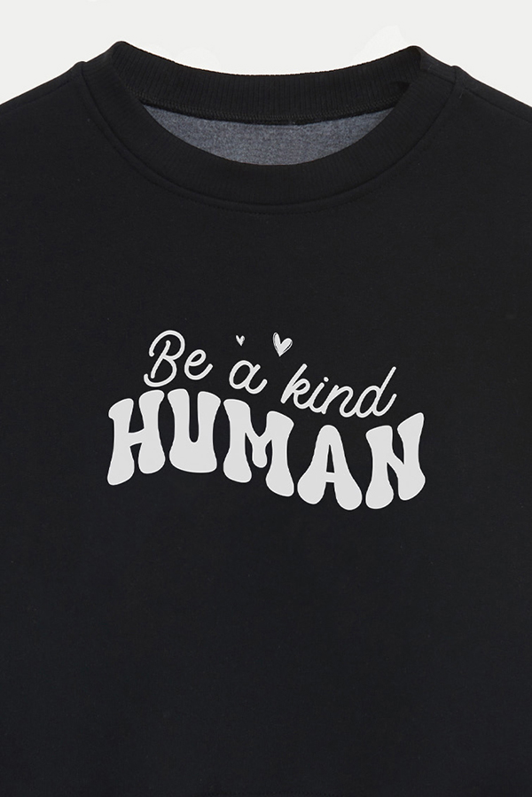 BUZO CROP ESTAMPADO MINIMAL LOVE BE A KIND HUMAN