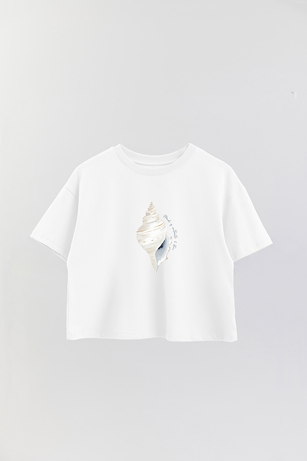REMERA CROP ESTAMPADA COASTAL PETAL POWERED