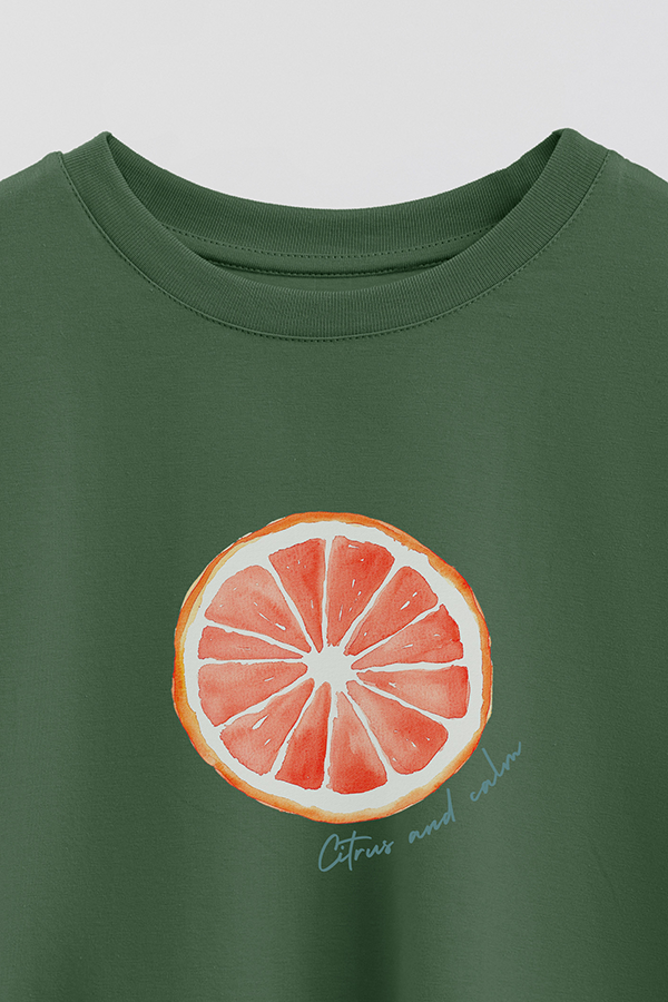 REMERA CROP ESTAMPADA COASTAL CITRUS AND CALM