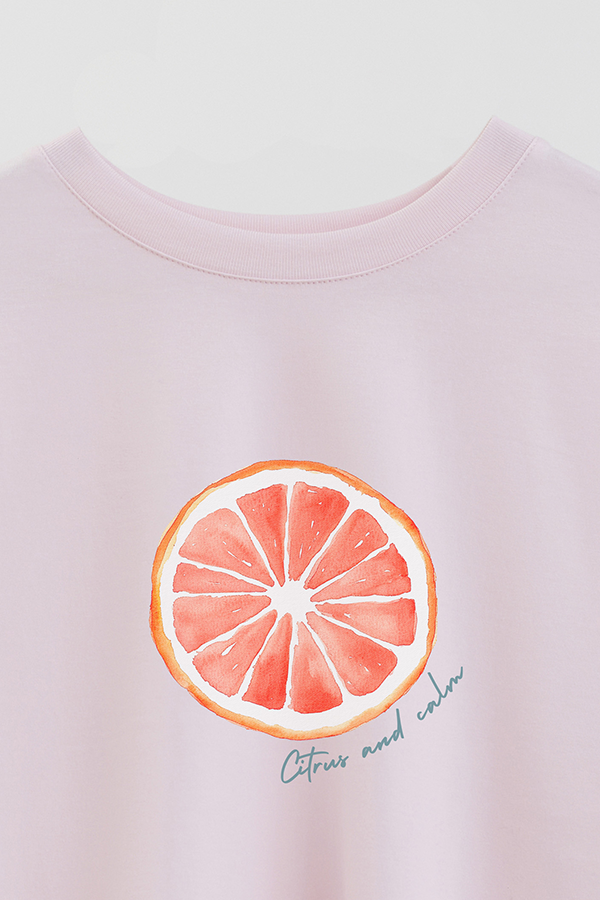 REMERA CROP ESTAMPADA COASTAL CITRUS AND CALM