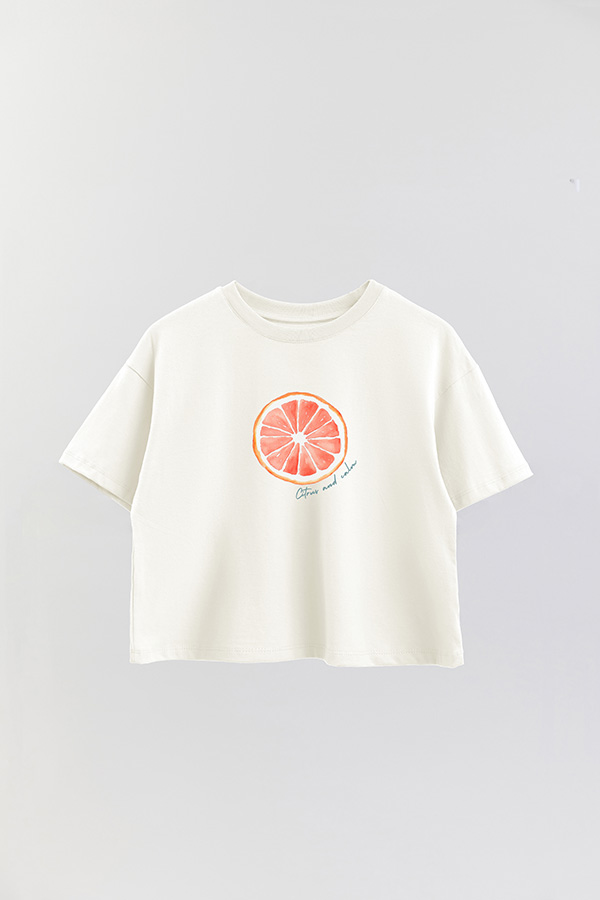 REMERA CROP ESTAMPADA COASTAL CITRUS AND CALM