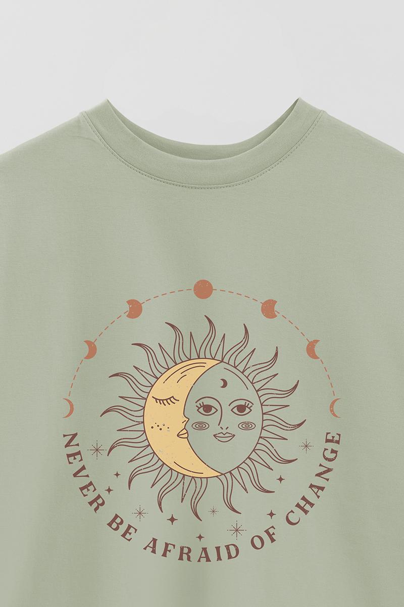 REMERA OVER ESTAMPADA MST NEVER BE AFRAID OF CHANGE