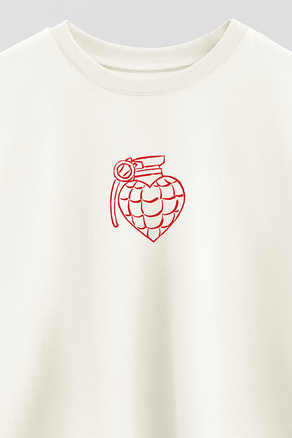 REMERA CROP ESTAMPADA VALENTINE GRANADE