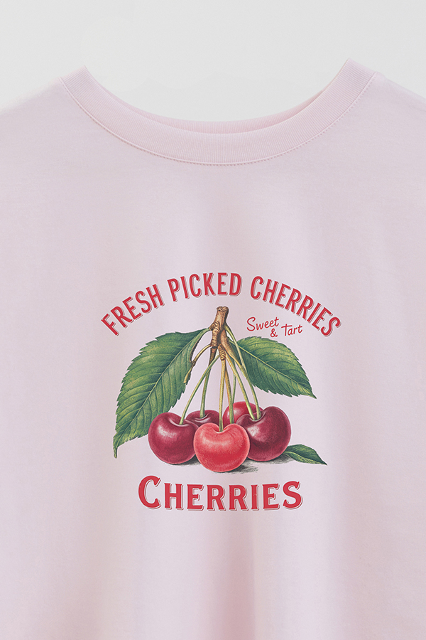 REMERA CROP ESTAMPADA HARVEST FRESH PICKED CHERRIES