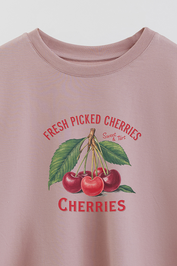 REMERA CROP ESTAMPADA HARVEST FRESH PICKED CHERRIES
