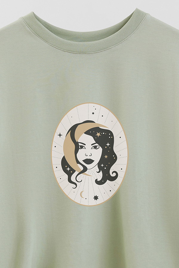 REMERA CROP ESTAMPADA POSTER 2