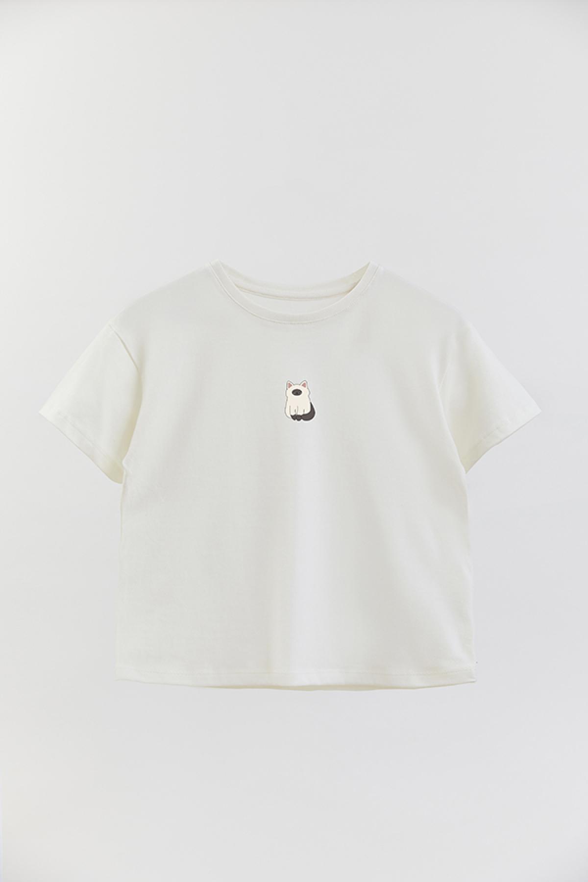 REMERA GIRL OVER MIN CAT 2
