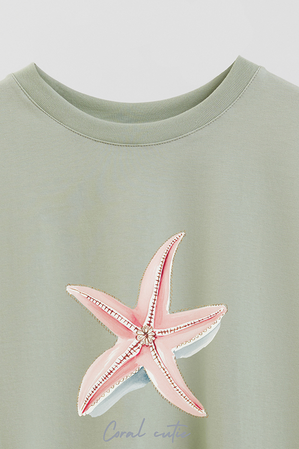 REMERA CROP ESTAMPADA COASTAL CORAL CUTIE