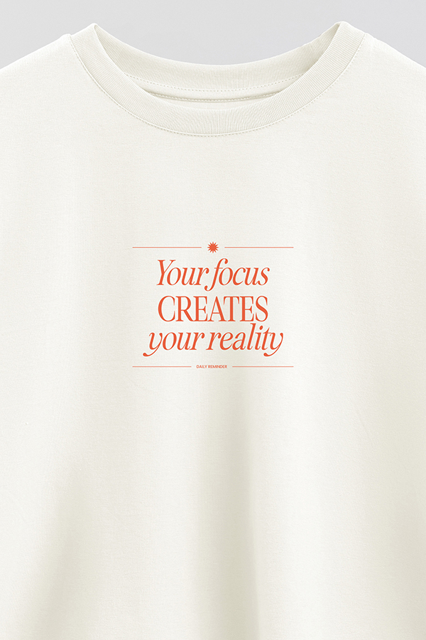 REMERA CROP ESTAMPADA YOUR FOCUS