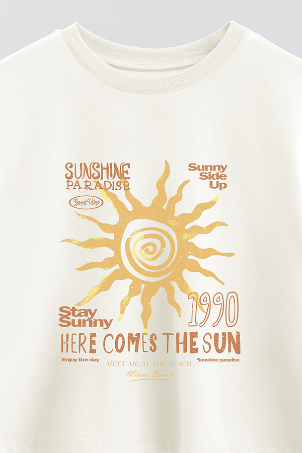 REMERA CROP ESTAMPADA HERE COMES THE SUN 1990