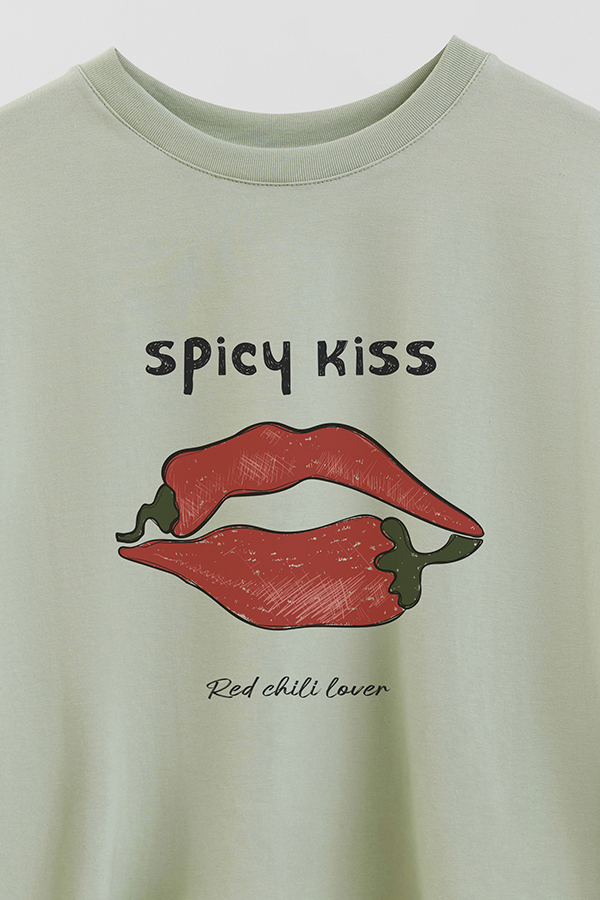 REMERA CROP ESTAMPADA FRSP SPICY KISS 1