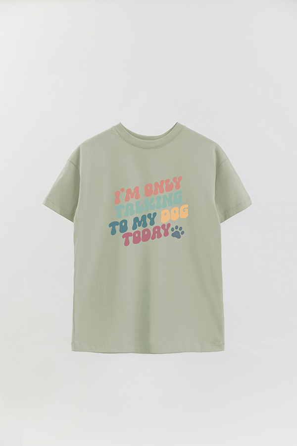 REMERA OVER ESTAMPADA DOG TALKING TO MY DOGS