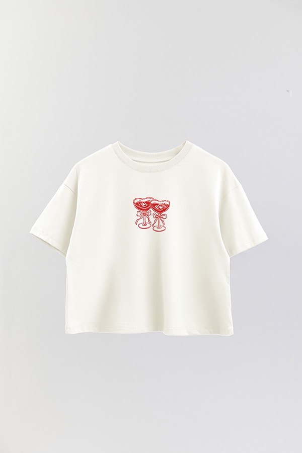 REMERA CROP ESTAMPADA VALENTINE COCKTAILS