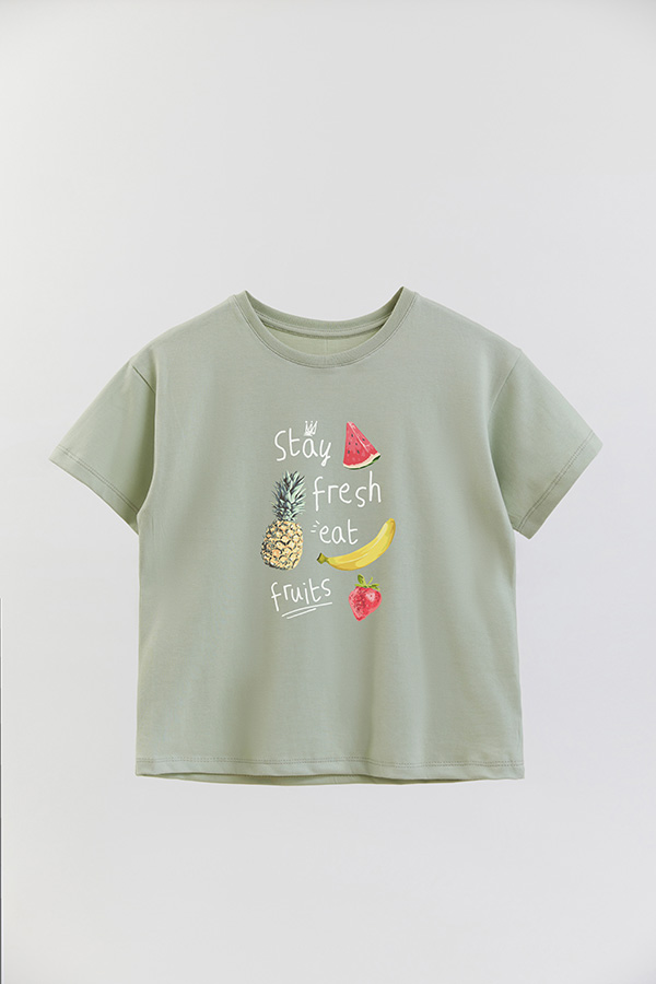REMERA GIRL OVER STAY FRESH EAT FRUITS