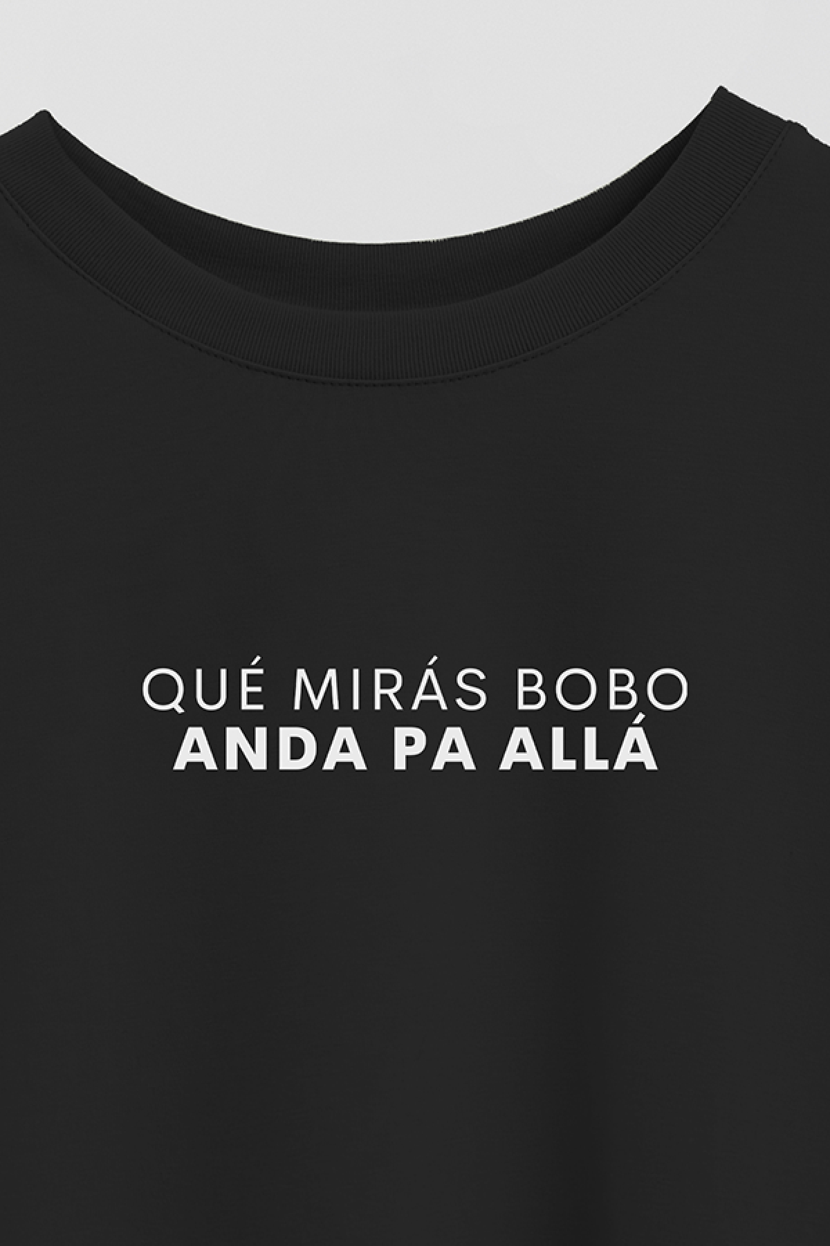REMERA CROP ESTAMPADA WCV QUE MIRAS BOBO