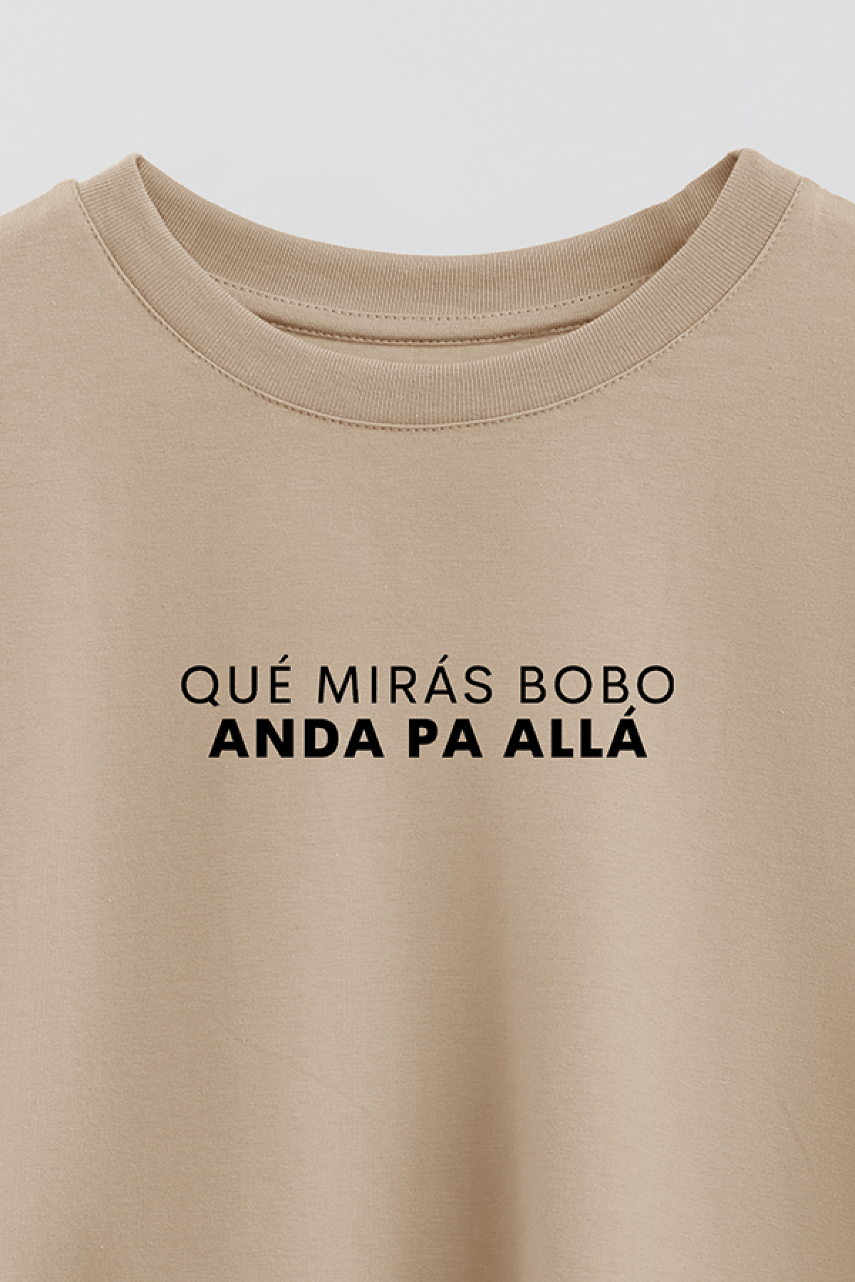 REMERA CROP ESTAMPADA WCV QUE MIRAS BOBO