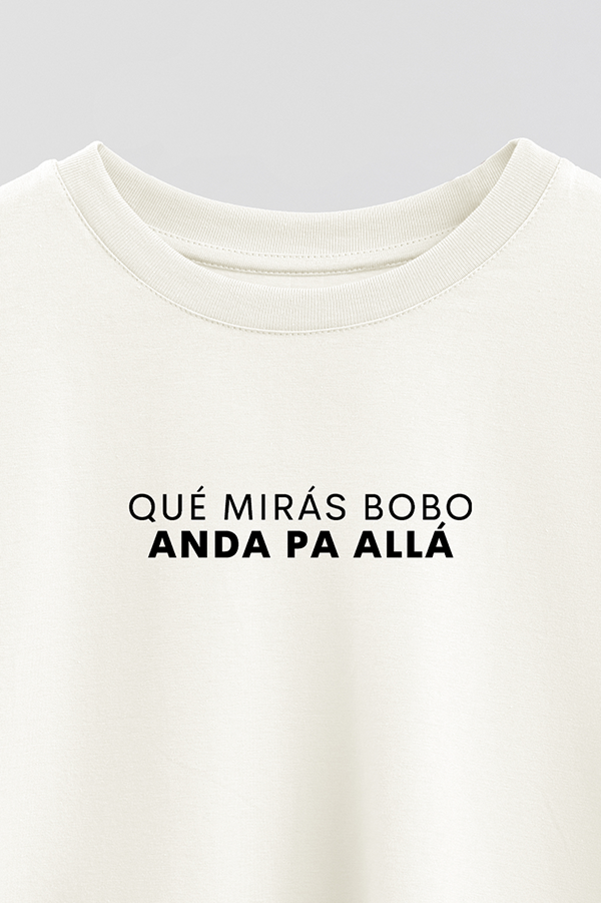 REMERA CROP ESTAMPADA WCV QUE MIRAS BOBO