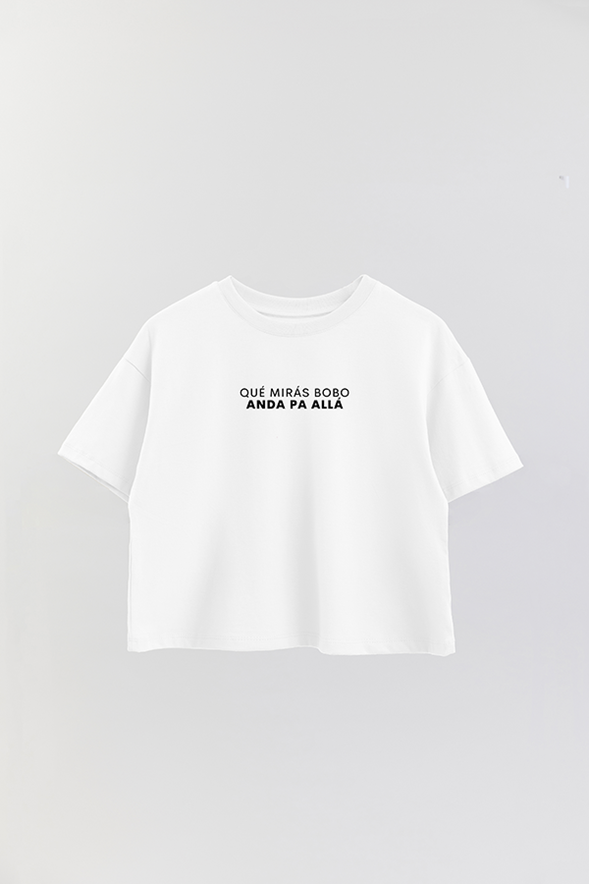 REMERA CROP ESTAMPADA WCV QUE MIRAS BOBO