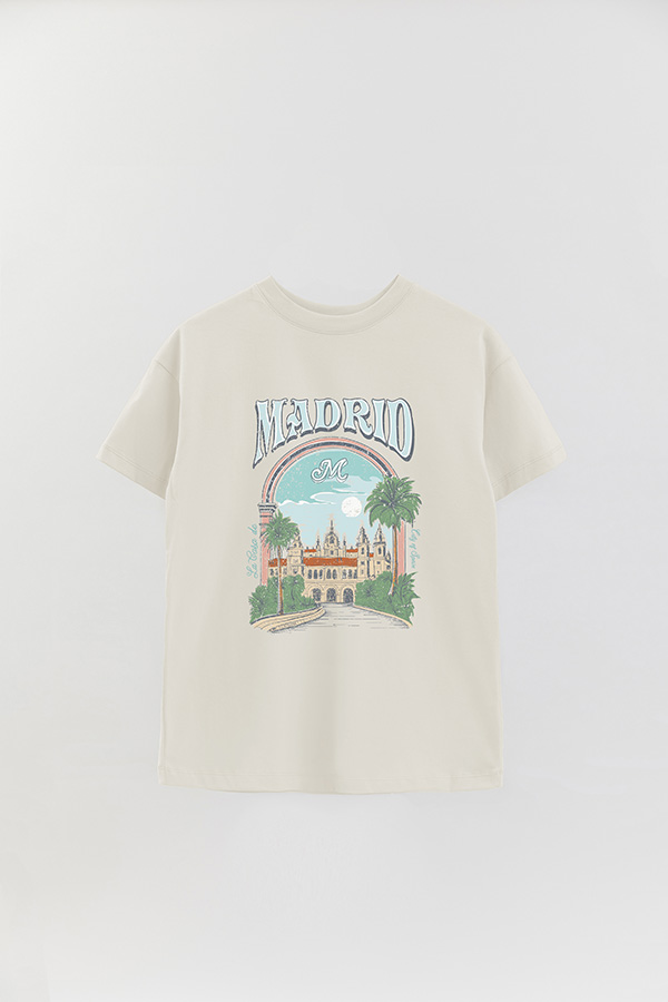REMERA OVER ESTAMPADA MADRID