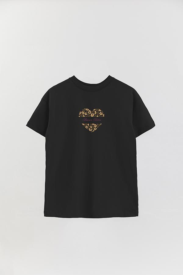 REMERA OVER ESTAMPADA TGR AMOUR FELIN