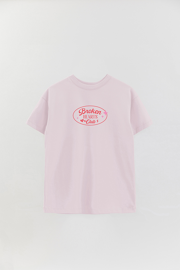 REMERA OVER ESTAMPADA VALENTINE BUNDLE BROKEN HEARTS CLUB