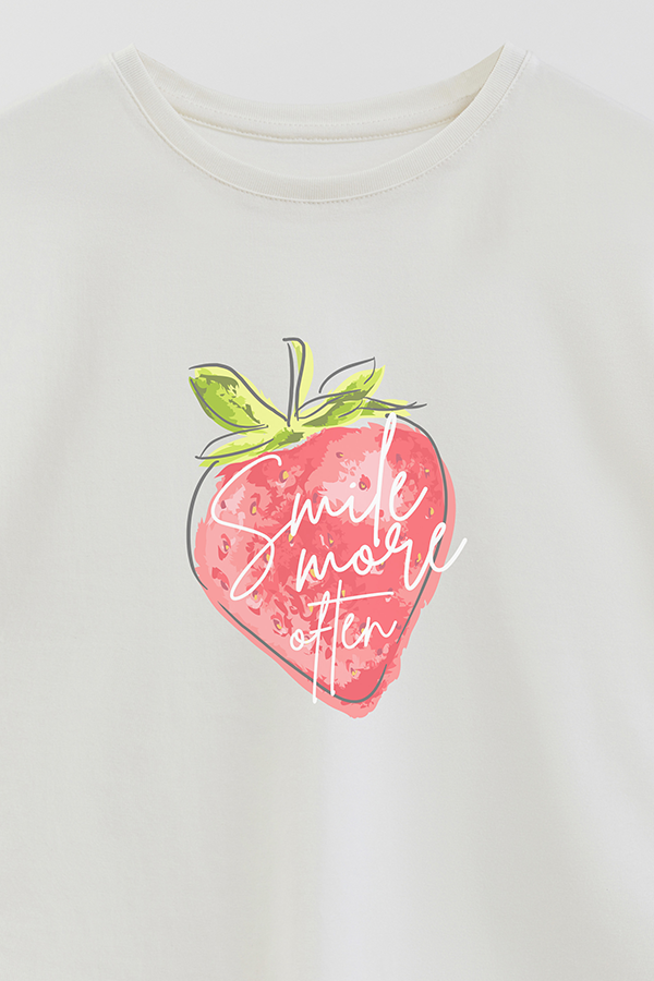REMERA GIRL OVER SMILE MORE