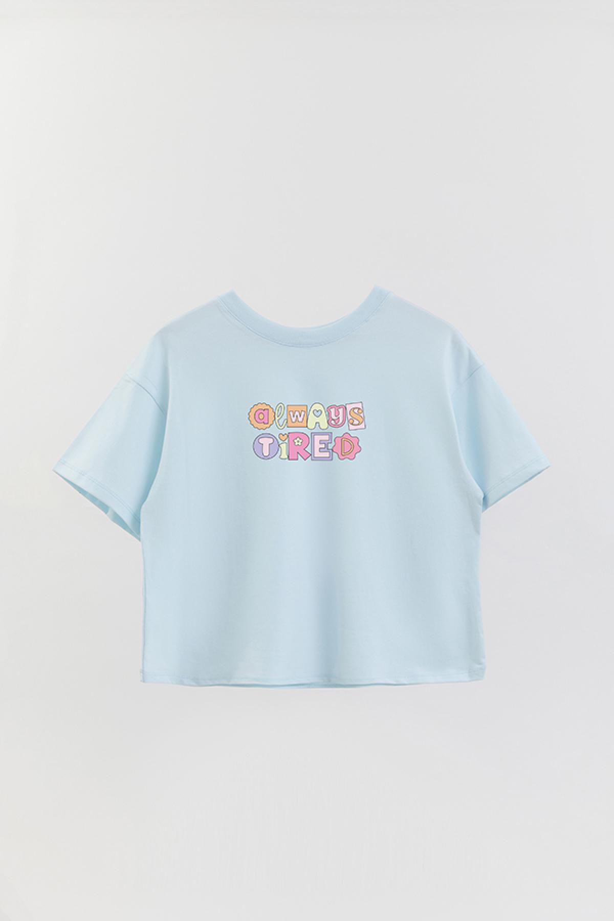 REMERA CROP ESTAMPADA CV4 ALWAYS TIRED