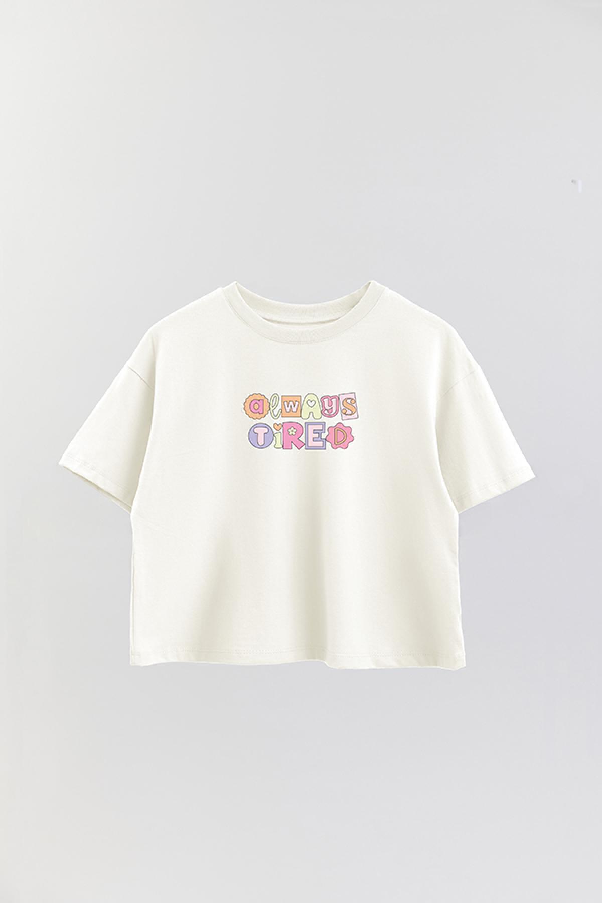 REMERA CROP ESTAMPADA CV4 ALWAYS TIRED