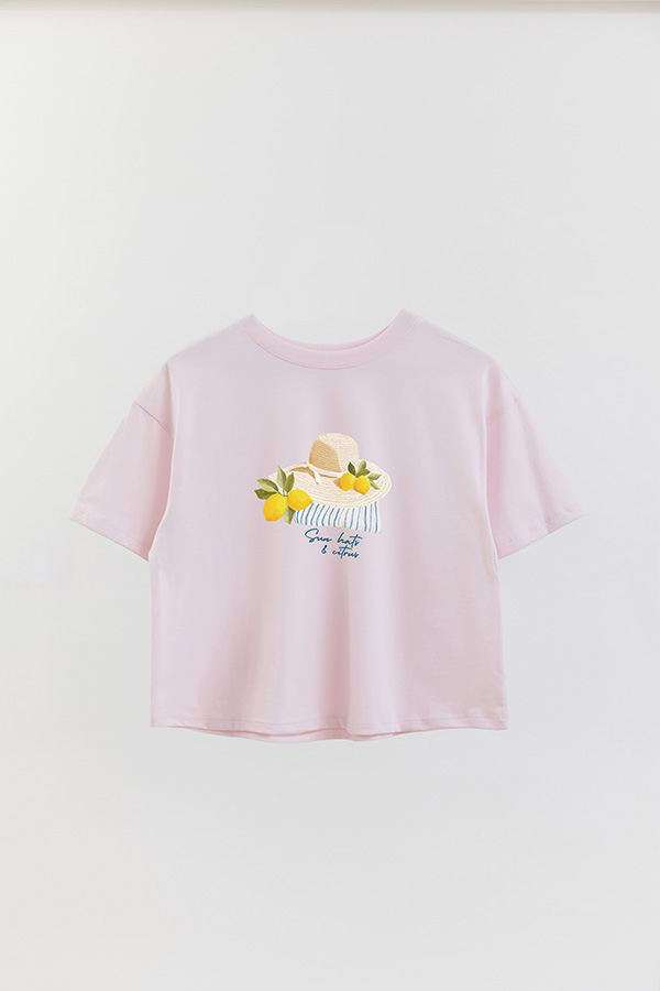 REMERA CROP ESTAMPADA COASTAL SUN HATS CITRUS