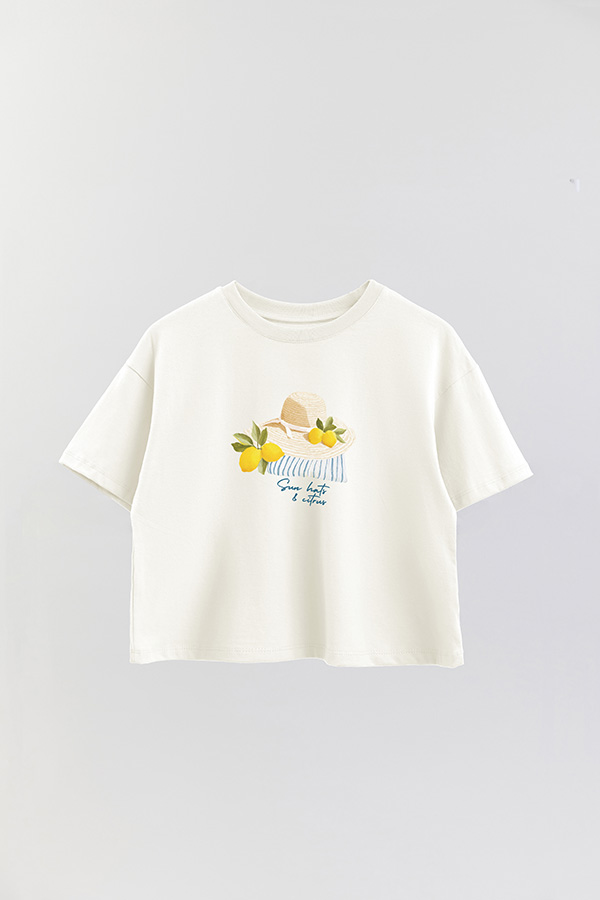 REMERA CROP ESTAMPADA COASTAL SUN HATS CITRUS