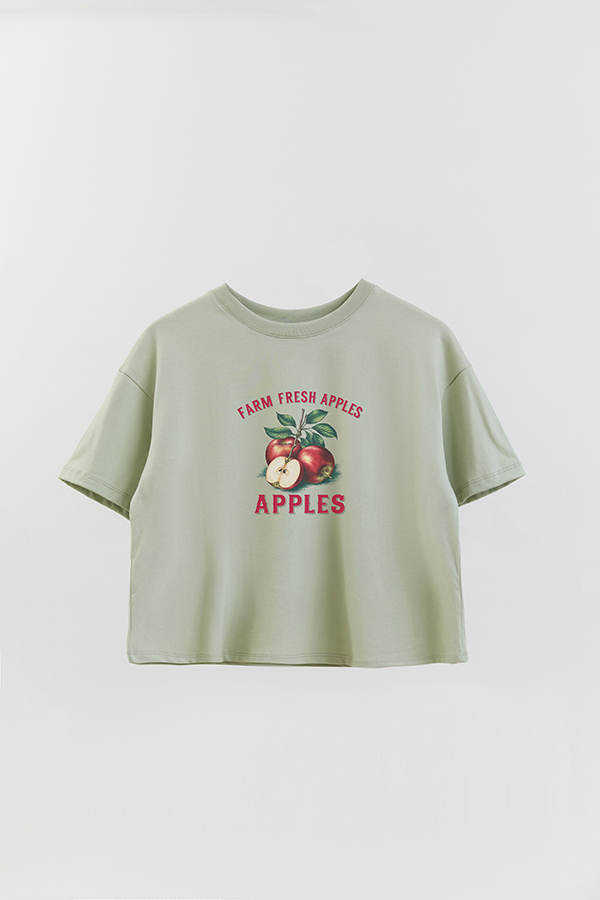 REMERA CROP ESTAMPADA HARVEST FRESH APPLES