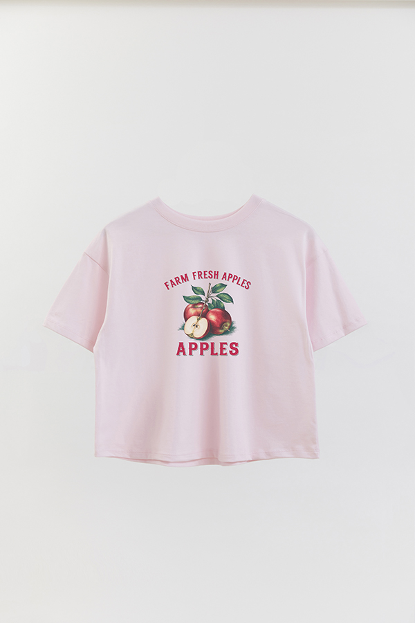 REMERA CROP ESTAMPADA HARVEST FRESH APPLES