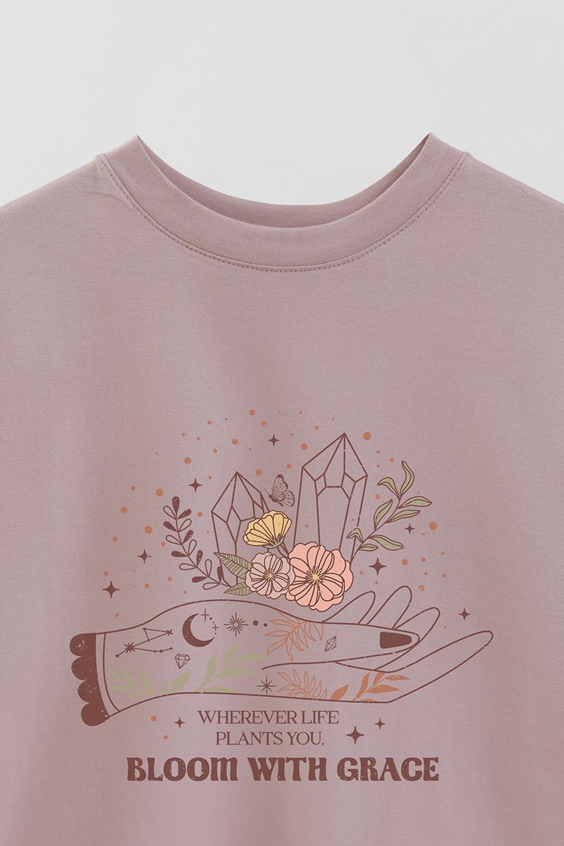 REMERA OVER ESTAMPADA MST BLOOM WITH GRACE