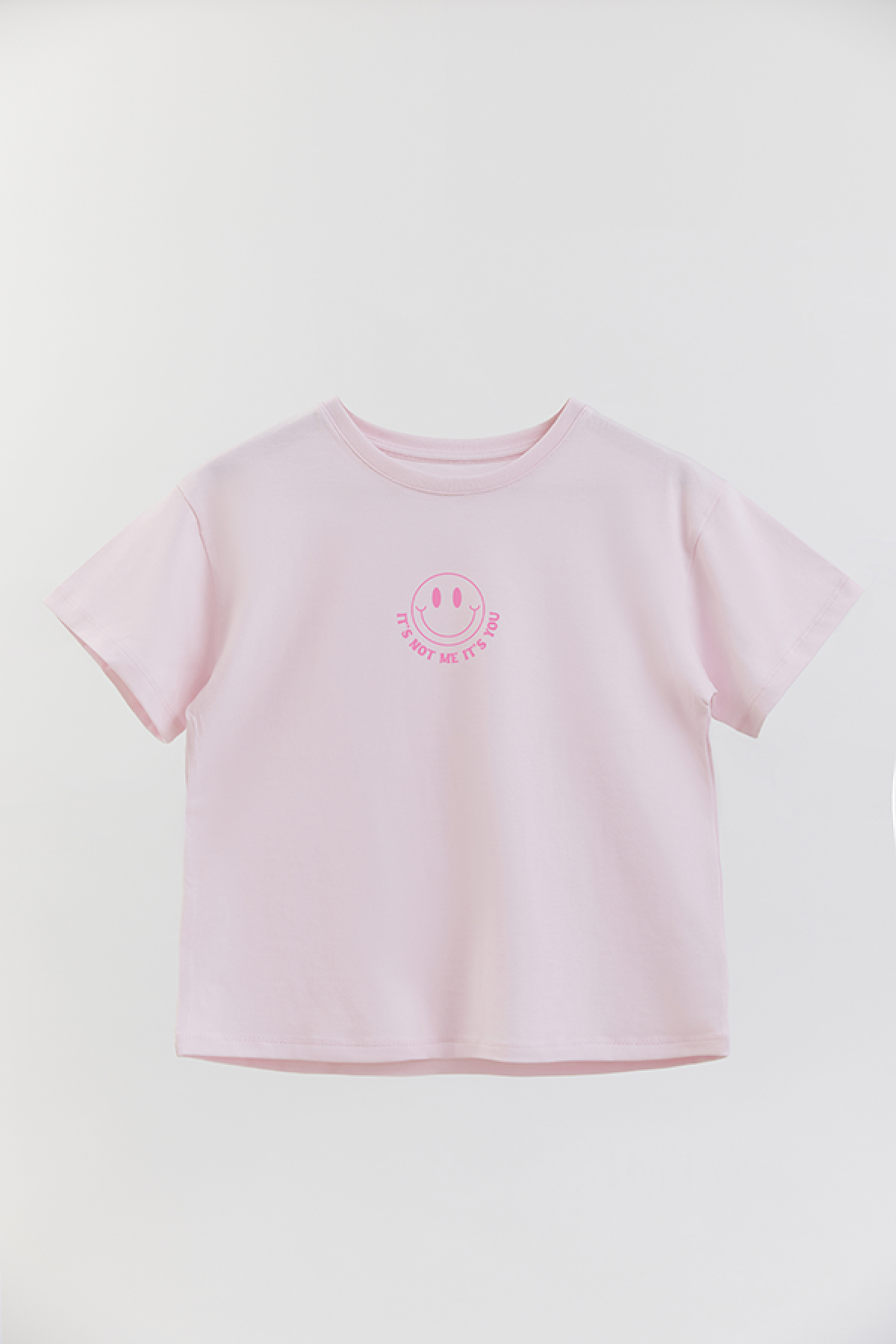REMERA GIRL OVER SS IT'S NOT ME