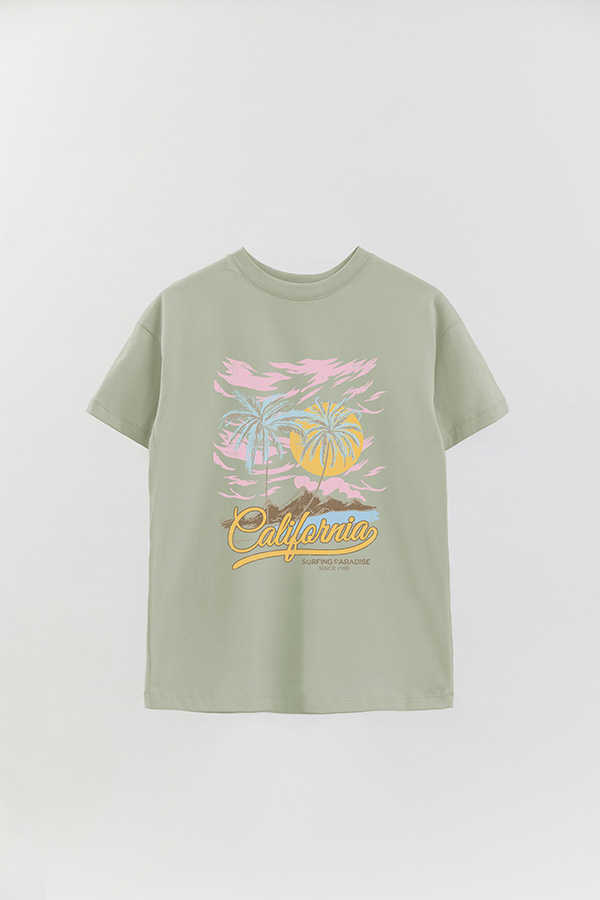 REMERA OVER ESTAMPADA CALIFORNIA SURFING PARADISE
