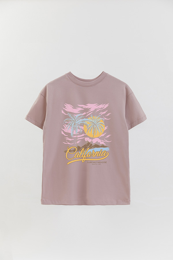 REMERA OVER ESTAMPADA CALIFORNIA SURFING PARADISE