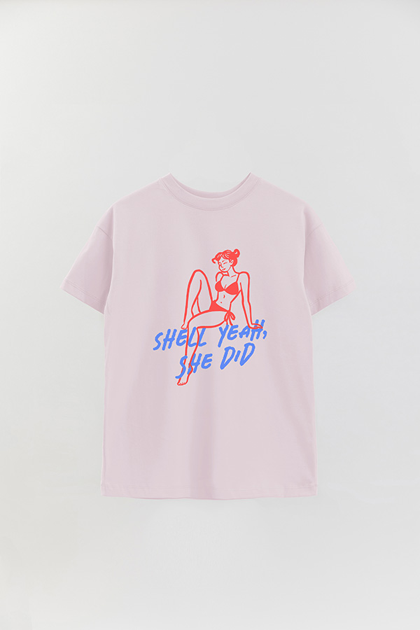 REMERA OVER ESTAMPADA SHELL YEAH, SHE DID