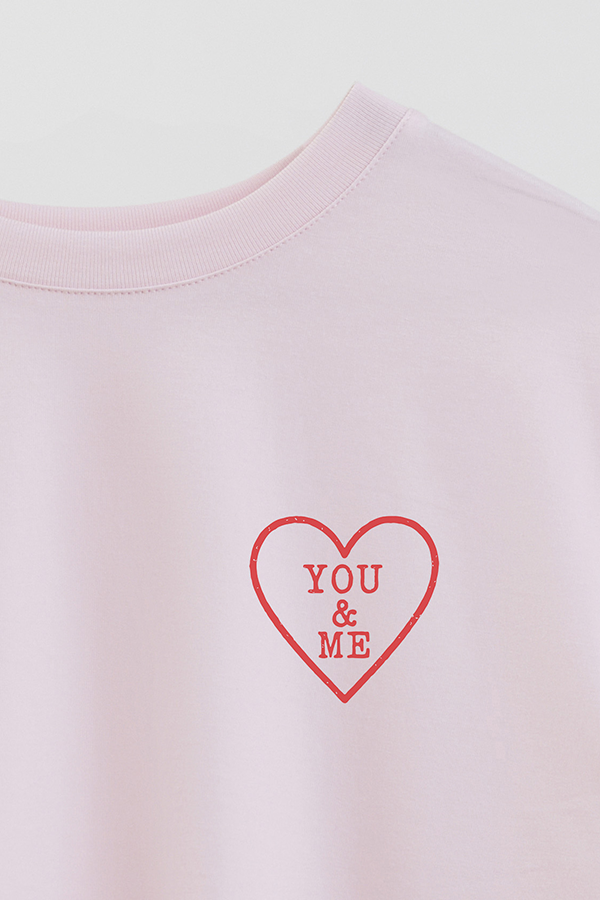 REMERA CROP ESTAMPADA VALENTINE STAMP 10